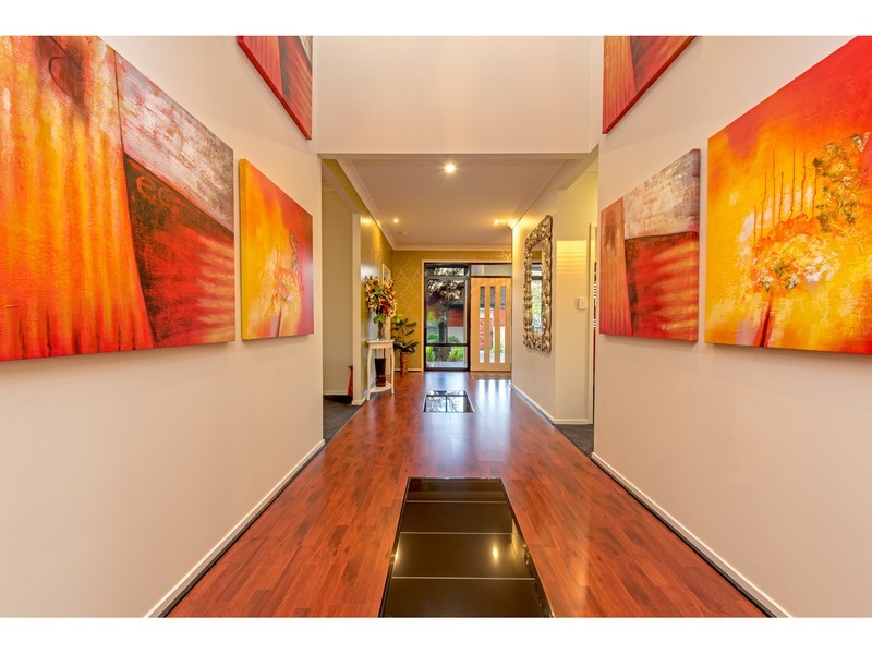 1 Caithness Court, Middle Ridge QLD 4350