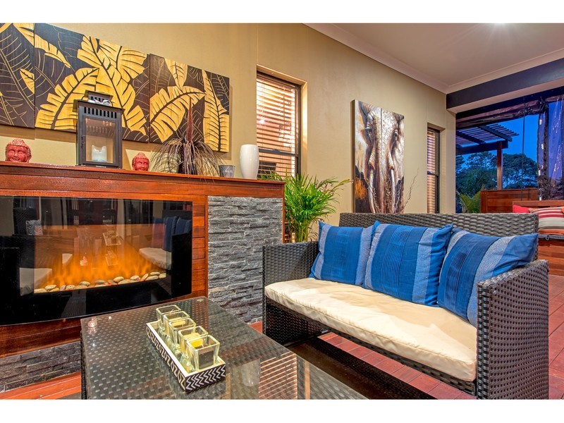 1 Caithness Court, Middle Ridge QLD 4350