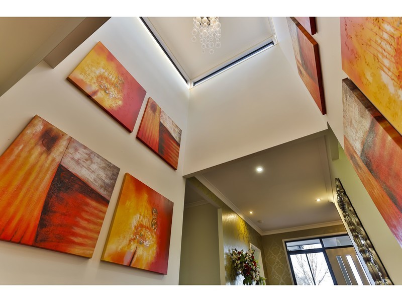 1 Caithness Court, Middle Ridge QLD 4350