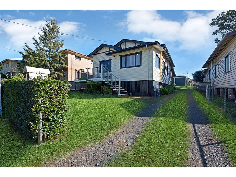 9 Pechey Street, South Toowoomba QLD 4350