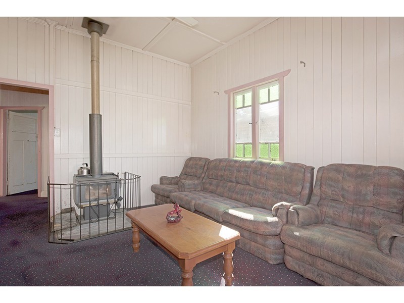 9 Pechey Street, South Toowoomba QLD 4350