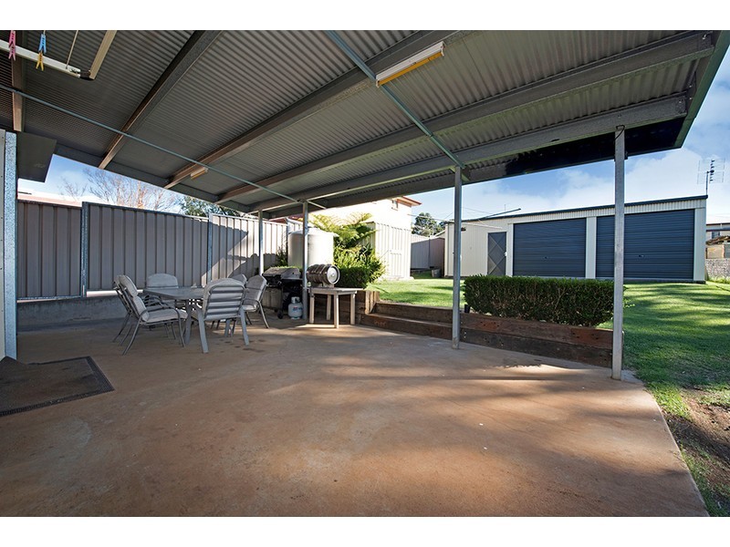 9 Pechey Street, South Toowoomba QLD 4350