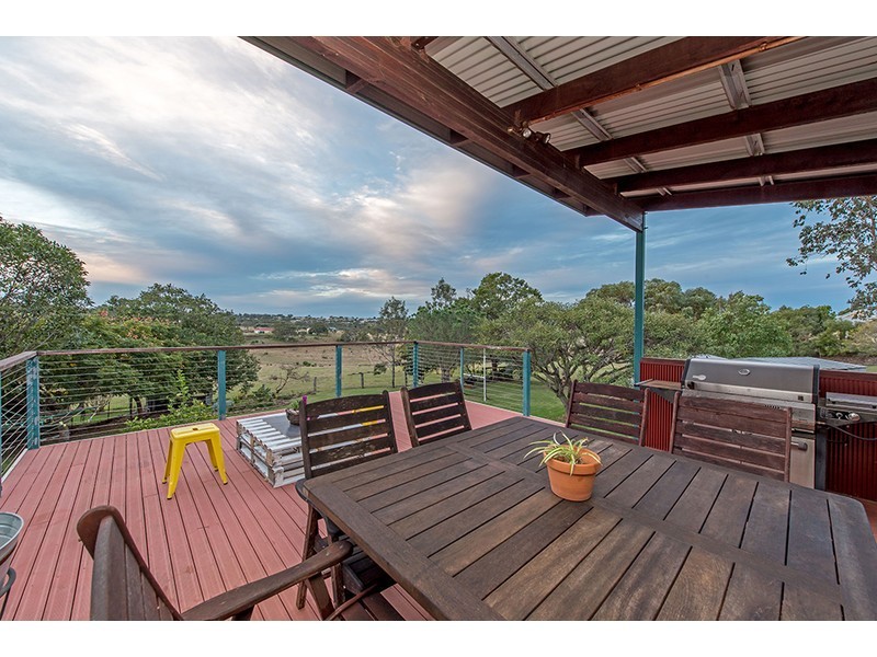 9 Junction Drive, Gowrie Junction QLD 4352