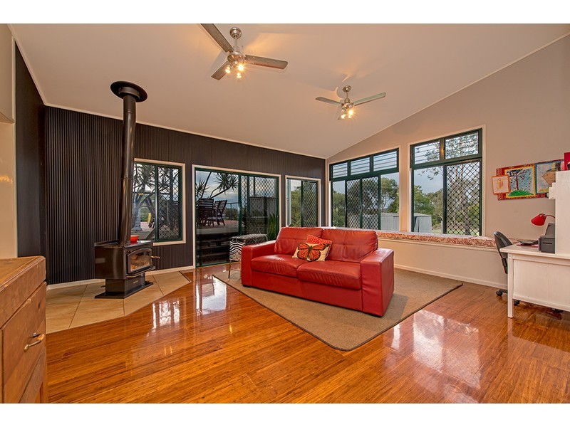 9 Junction Drive, Gowrie Junction QLD 4352