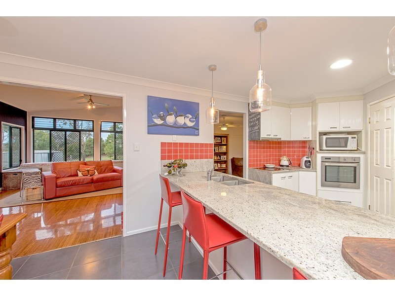 9 Junction Drive, Gowrie Junction QLD 4352