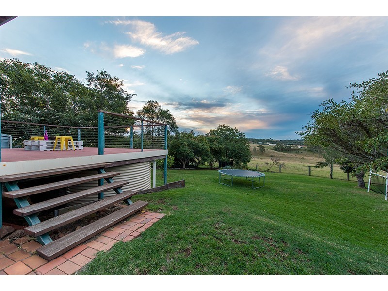 9 Junction Drive, Gowrie Junction QLD 4352