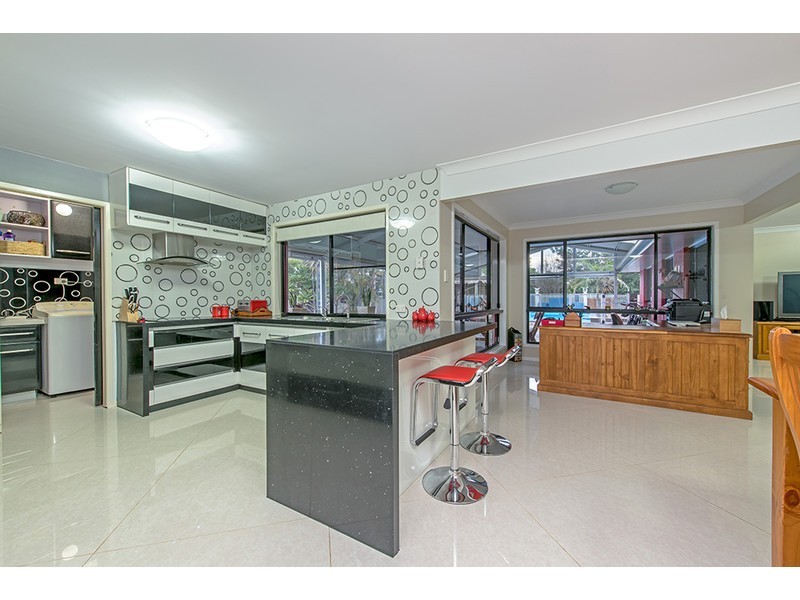 17 Eclipse Court, Highfields QLD 4352