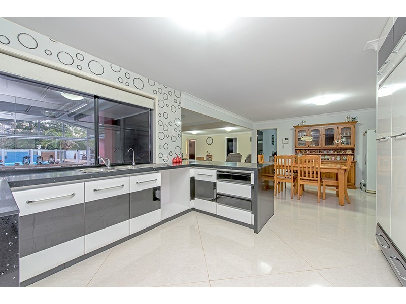 17 Eclipse Court, Highfields QLD 4352