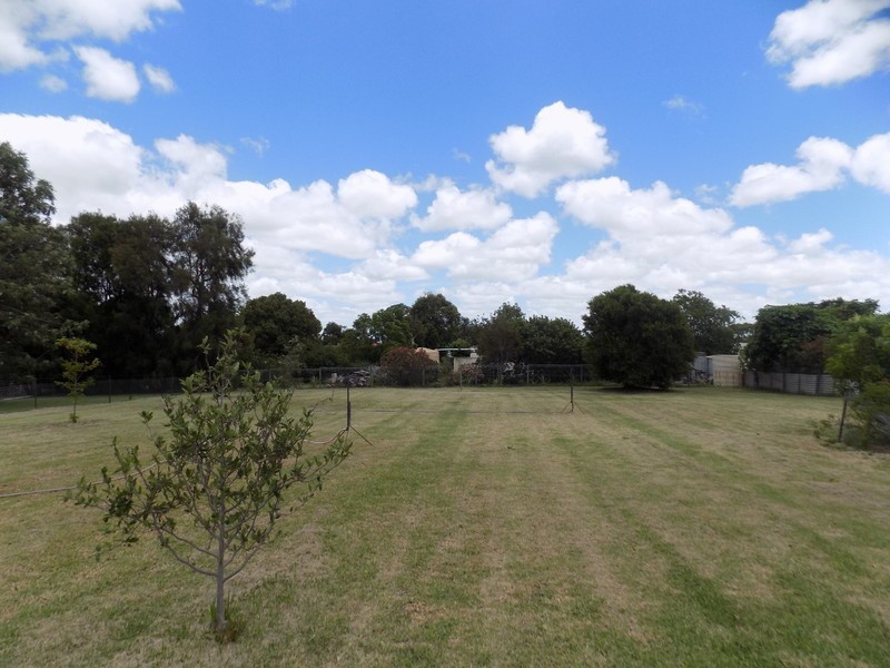 8 Gulligal Street, Kingsthorpe QLD 4400