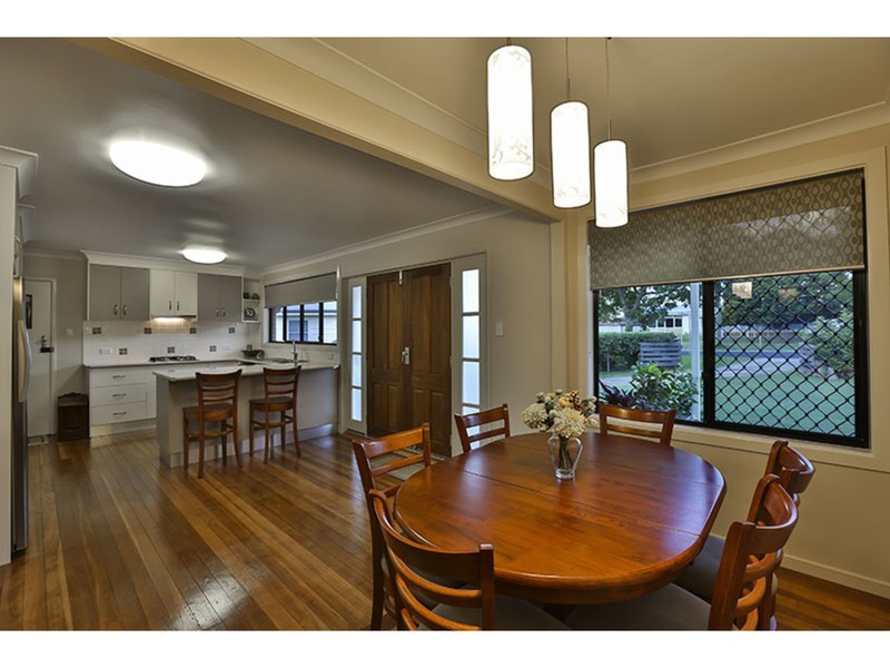 28 Patricia Street, Mount Lofty QLD 4350