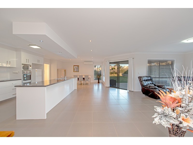 4 Wren Street, Highfields QLD 4352