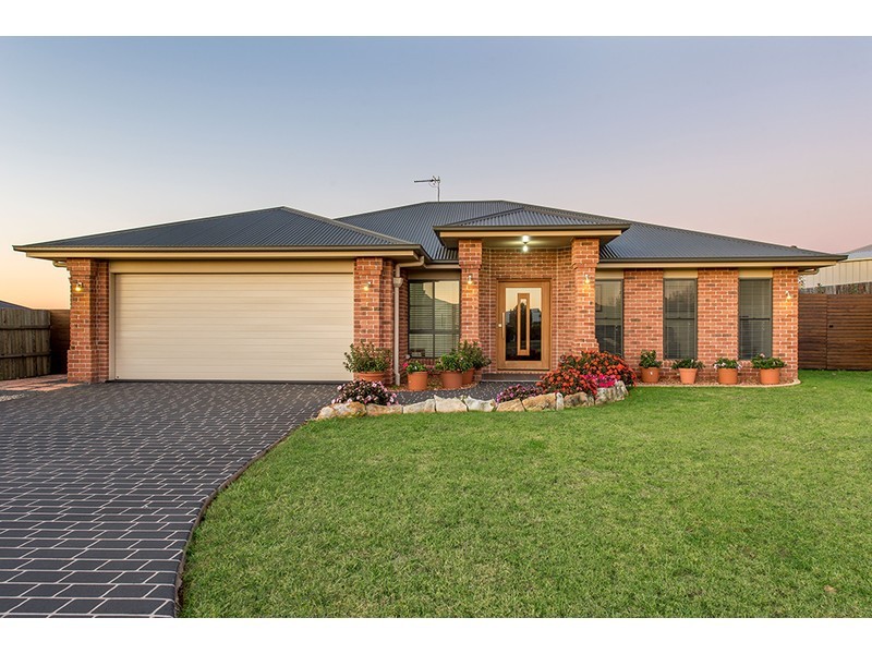 4 Wren Street, Highfields QLD 4352