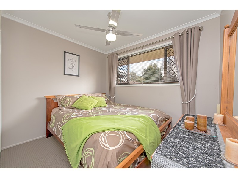 5 Meadow Court, Centenary Heights QLD 4350