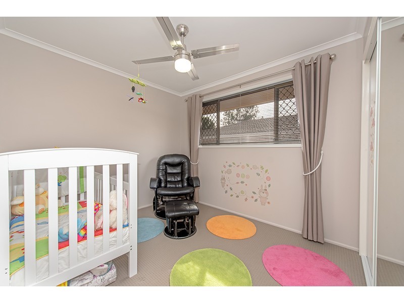 5 Meadow Court, Centenary Heights QLD 4350