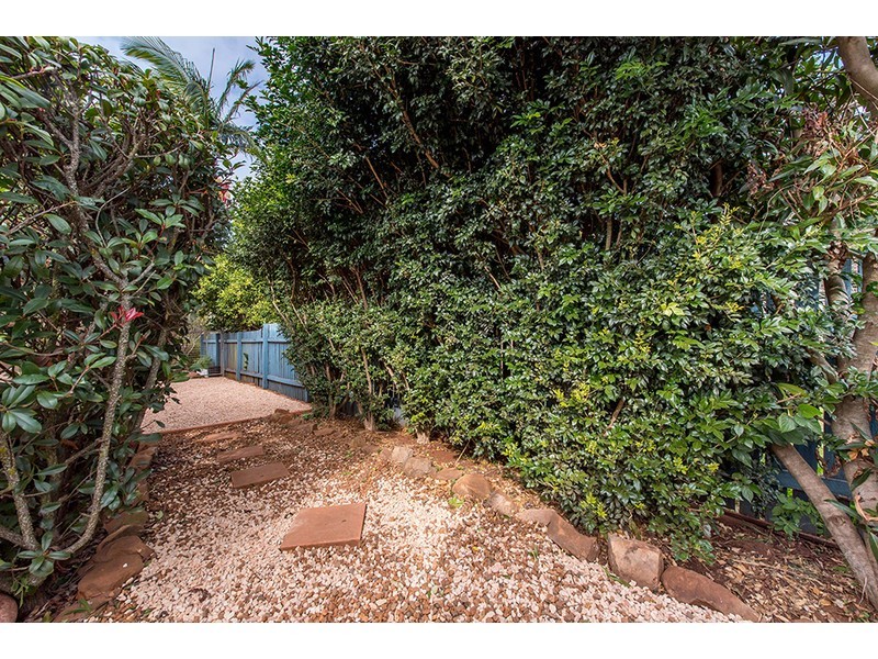 5 Meadow Court, Centenary Heights QLD 4350
