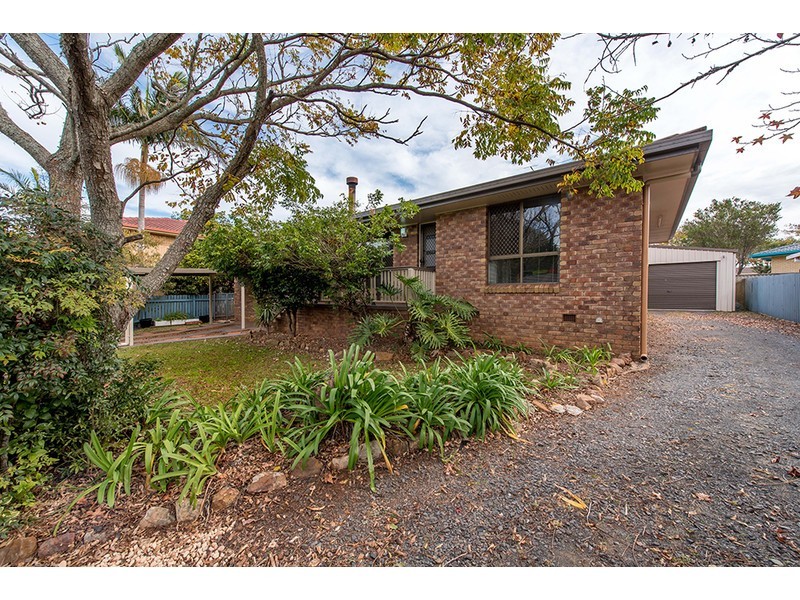 5 Meadow Court, Centenary Heights QLD 4350