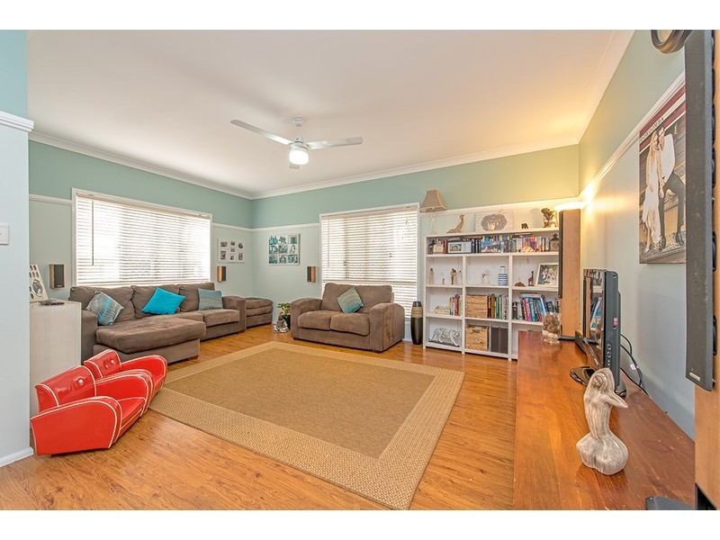 50 Liquidambar Street, Glenvale QLD 4350