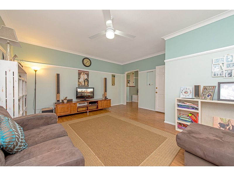 50 Liquidambar Street, Glenvale QLD 4350