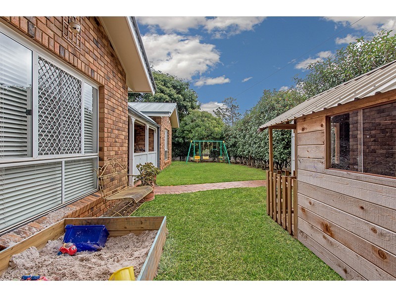 50 Liquidambar Street, Glenvale QLD 4350