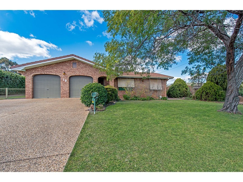 19 Ferguson Road, Westbrook QLD 4350