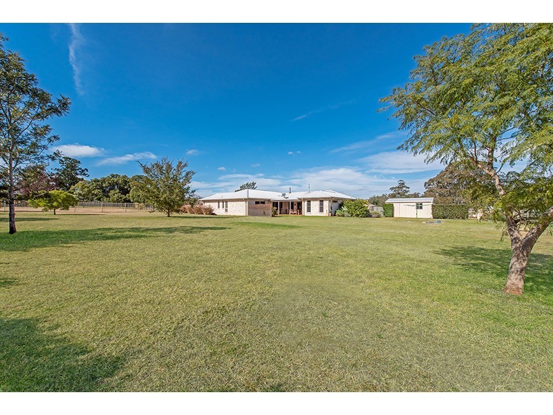 52 Holly Avenue, Cawdor QLD 4352