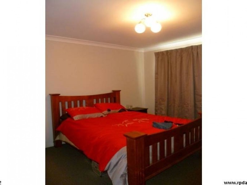 2/16 Horrocks Crescent, Kearneys Spring QLD 4350