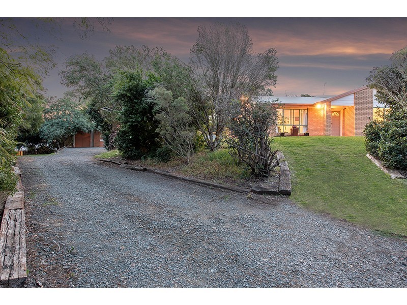 11 Arcane Drive, Gowrie Junction QLD 4352