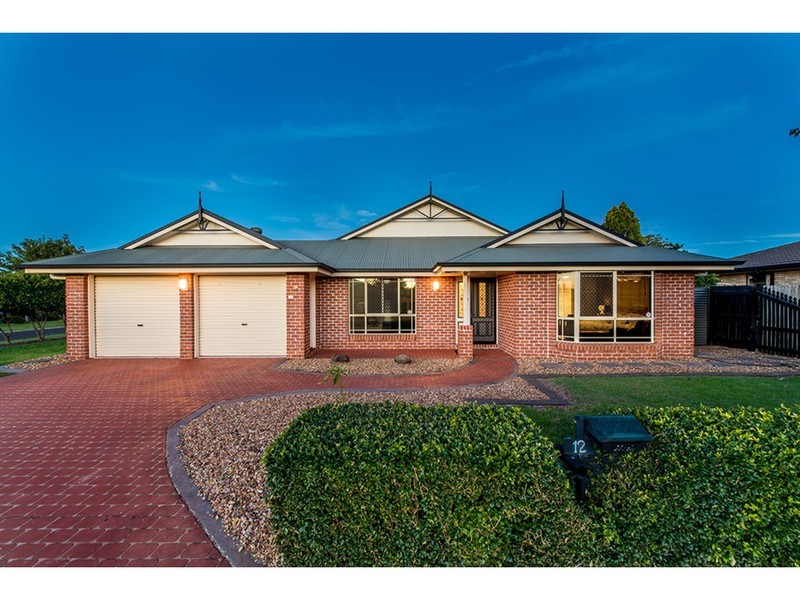 12 Chelwyn Street, Middle Ridge QLD 4350