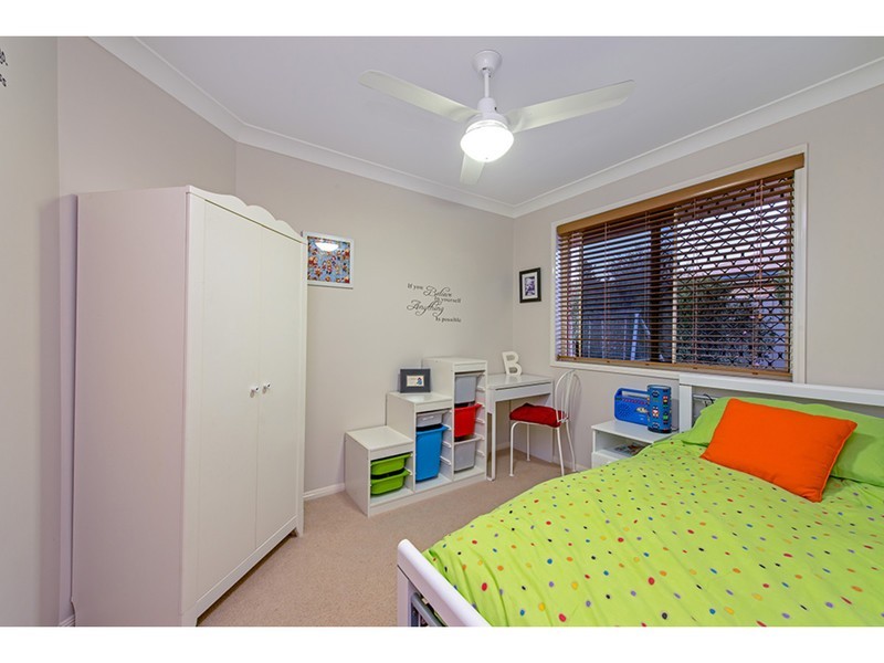 12 Chelwyn Street, Middle Ridge QLD 4350
