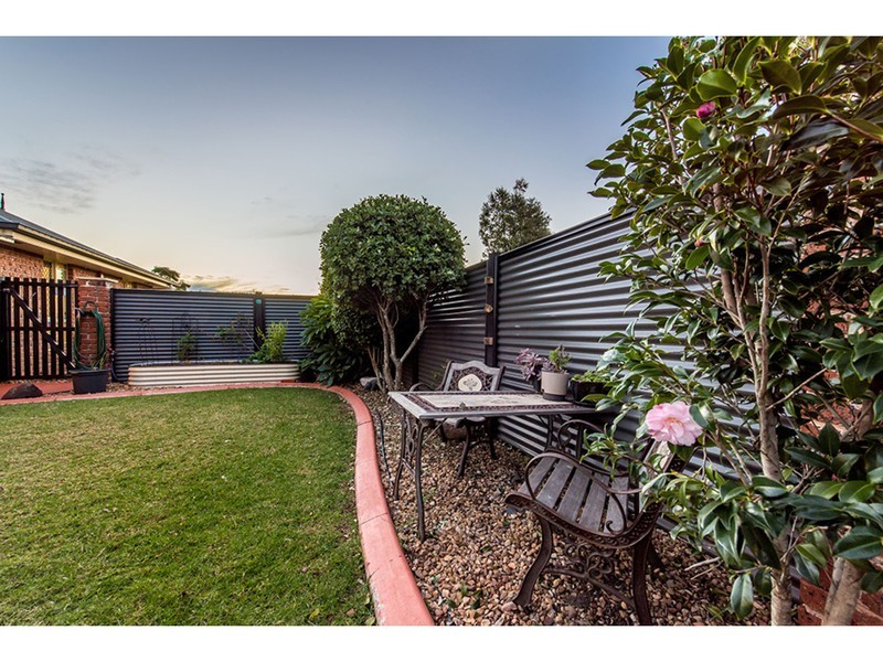 12 Chelwyn Street, Middle Ridge QLD 4350
