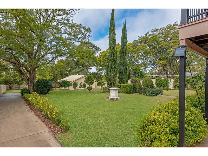 198A West Street, South Toowoomba QLD 4350