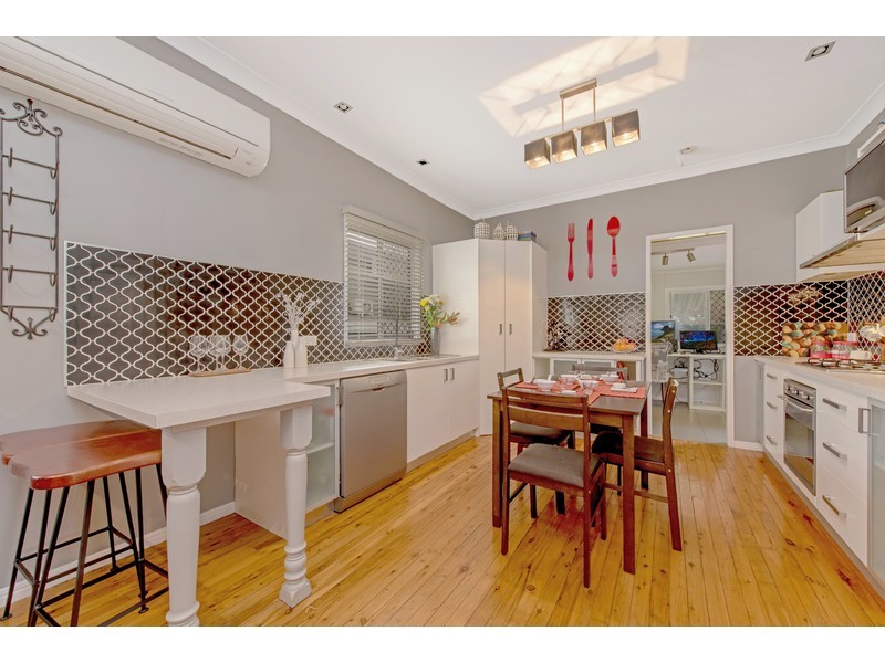 66 Alford Street, Mount Lofty QLD 4350