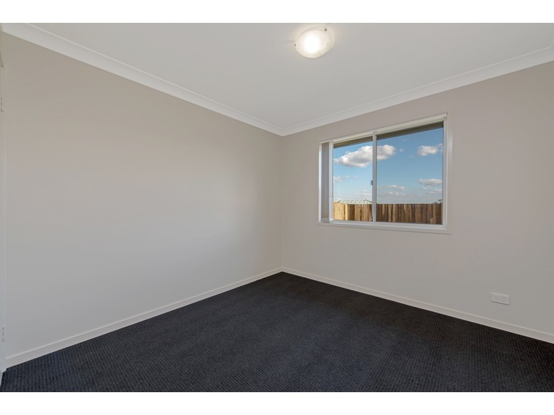 174 Kearney Street, Kearneys Spring QLD 4350