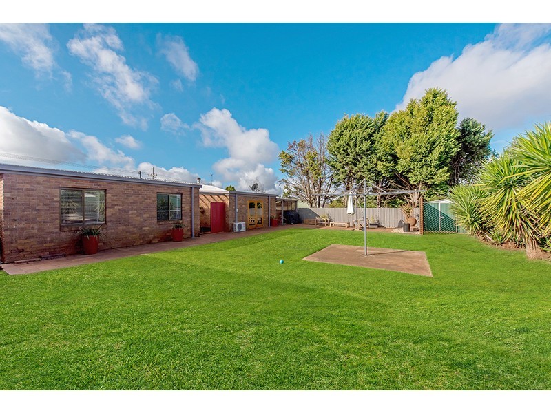 22 Kratzman Court, Kearneys Spring QLD 4350