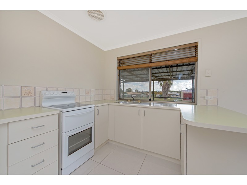 11 Daher Street, Goombungee QLD 4354