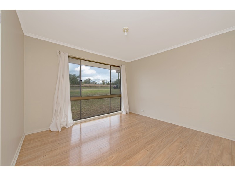 11 Daher Street, Goombungee QLD 4354
