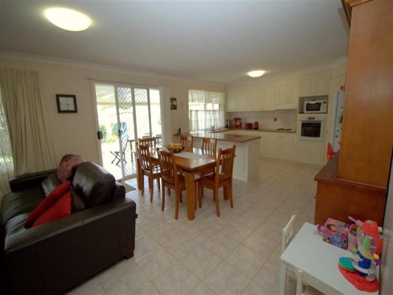 21 Mengel Court, Middle Ridge QLD 4350