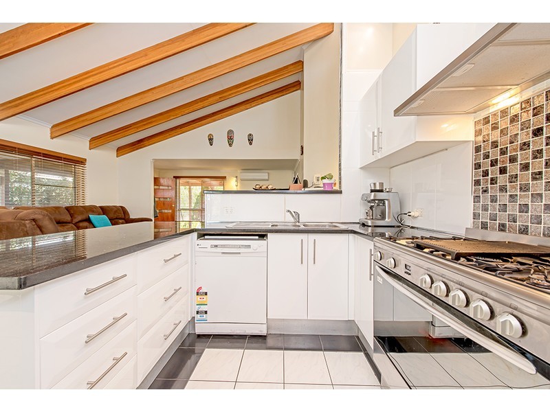 56 Valley View Drive, Meringandan West QLD 4352