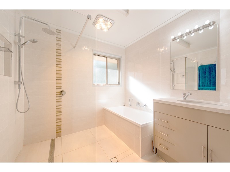 56 Valley View Drive, Meringandan West QLD 4352