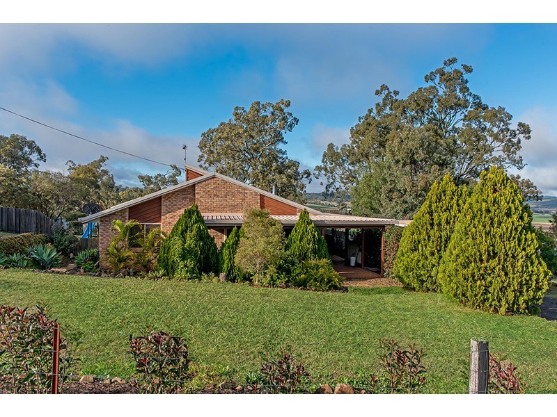 56 Valley View Drive, Meringandan West QLD 4352