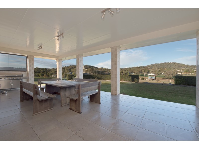 5 Northerly Drive, Hodgson Vale QLD 4352