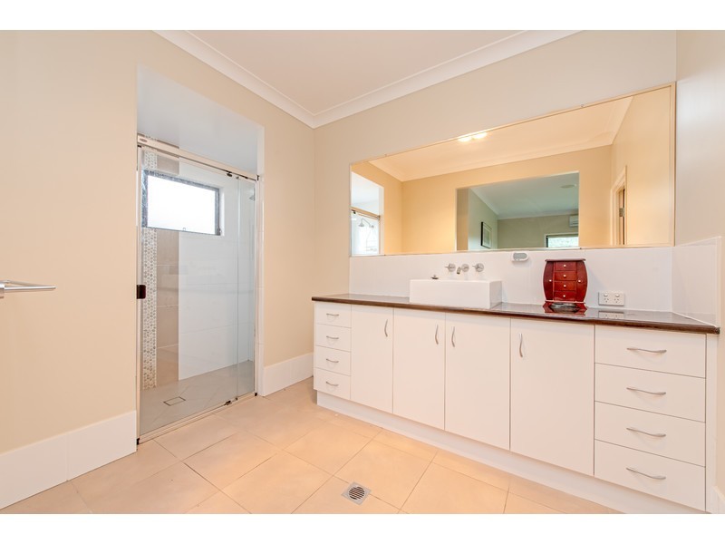 5 Northerly Drive, Hodgson Vale QLD 4352