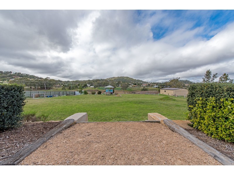 5 Northerly Drive, Hodgson Vale QLD 4352