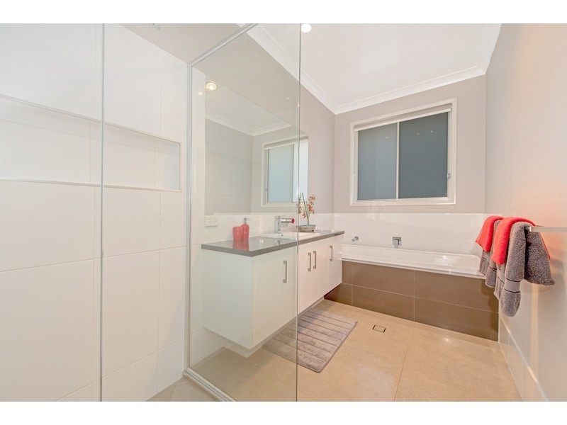 11 Ibis Crescent, Highfields QLD 4352