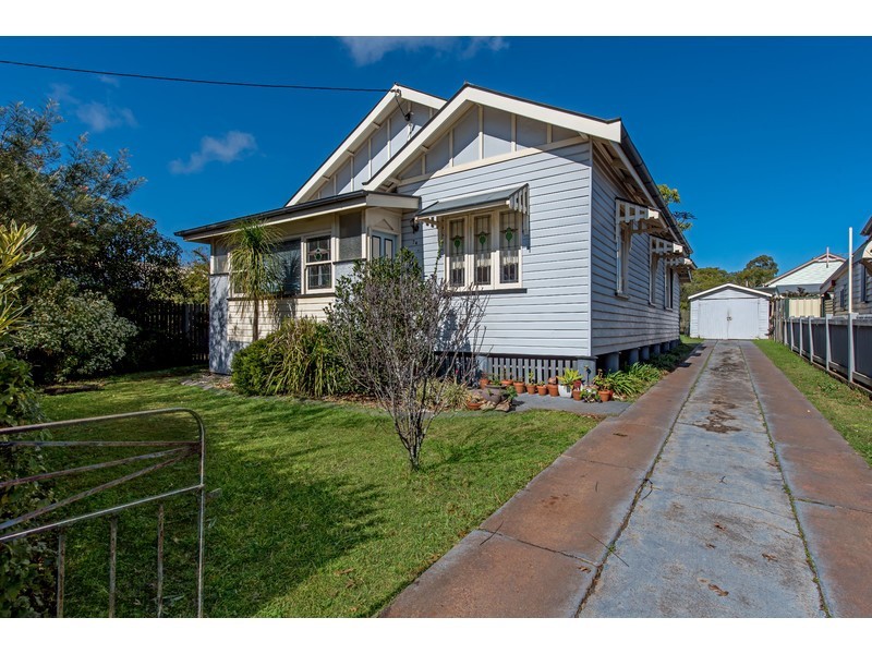 74 Taylor Street, Newtown QLD 4350