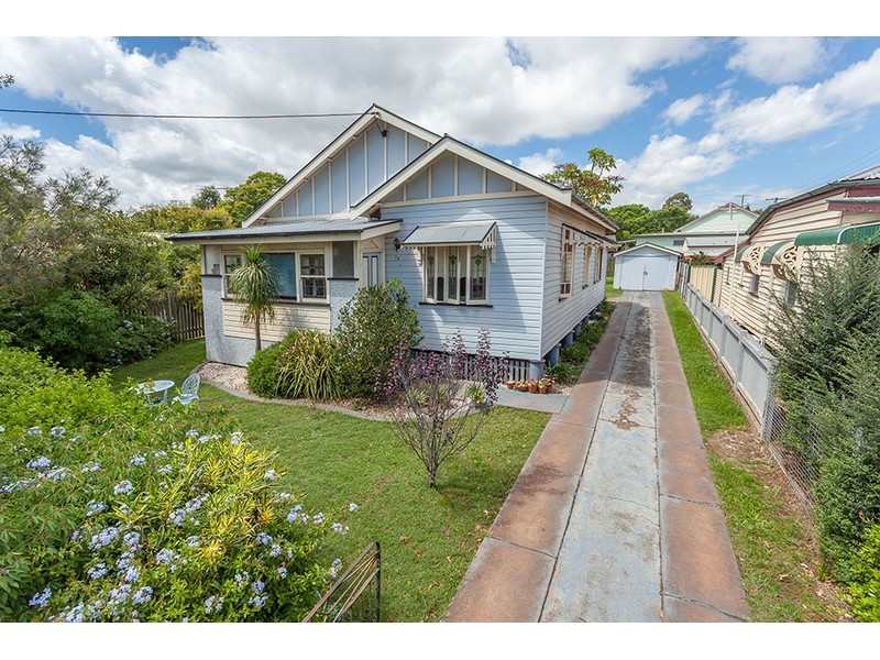 74 Taylor Street, Newtown QLD 4350