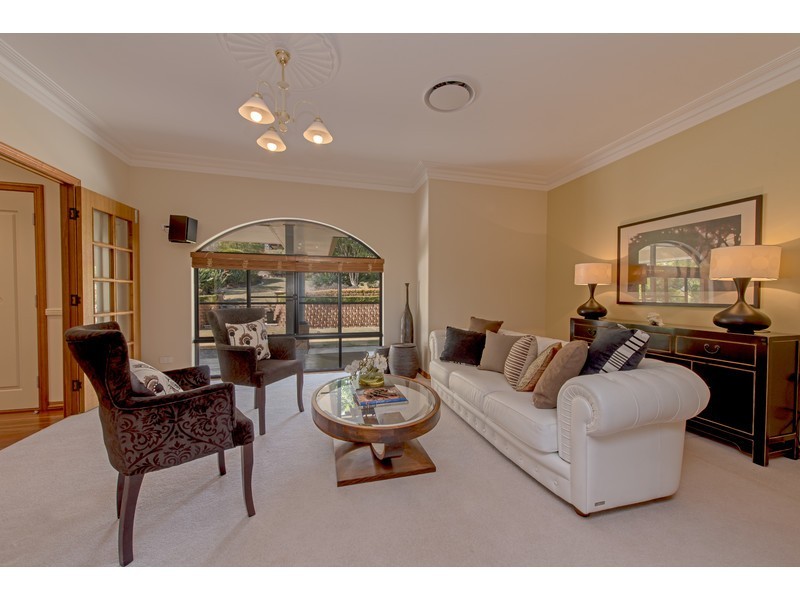 4 Windermere Drive, Hodgson Vale QLD 4352