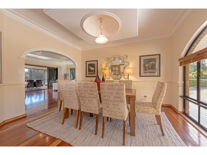 4 Windermere Drive, Hodgson Vale QLD 4352