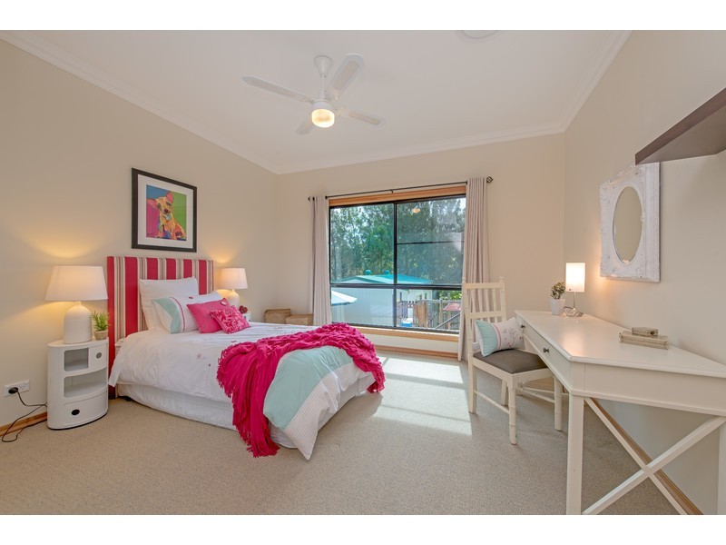 4 Windermere Drive, Hodgson Vale QLD 4352