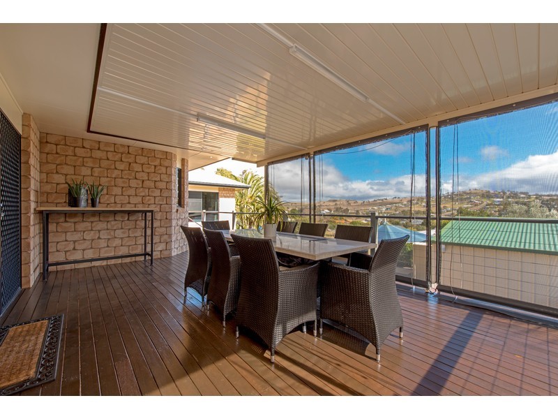 4 Windermere Drive, Hodgson Vale QLD 4352